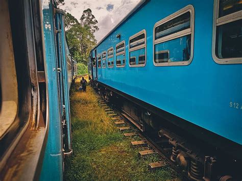 Sri lanka train ride