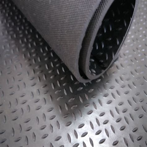 China Anti Slip Rubber Floor Sheet Diamond Checker Runner Rubber Sheet