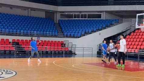 Gilas Pilipinas Holds First Practice With Clarkson Sotto