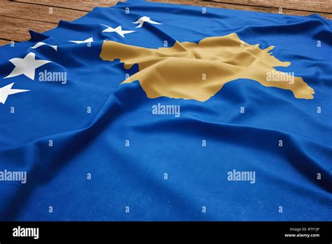 Kosovarische Flagge Stockfotos Und Bilder Kaufen Alamy