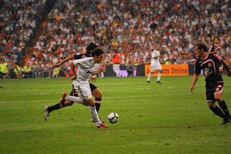 Kaka A Football Legends Journey El Arte Del Futbol