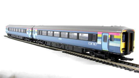 Hornby R2693 Class 156 2 Car Dmu In One Livery