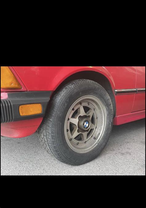 can anyone tell me what style wheels these are and if they’re OEM? on ...