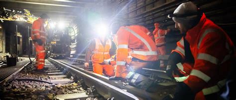 Nach sechswöchiger Sperrung Nord Süd Tunnel der Berliner S Bahn wieder