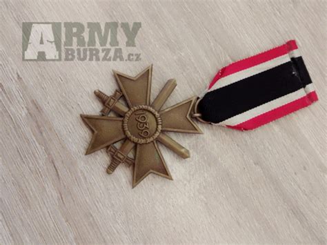 Válečný záslužný kříž 2 třídy s meči Army shop airsoft armyburza