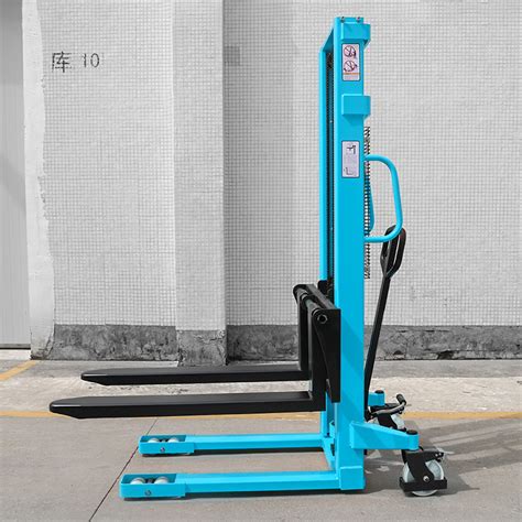 Manual Stacker T Fork Focus Hand Powered Forklift China Hand