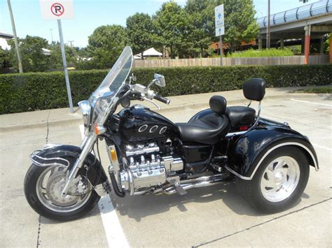 Buy 1999 Honda Valkyrie GL1500CTW Trike on 2040-motos