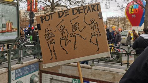 De 15 à 75 Ans Des Manifestantes Racontent Pourquoi Elles Se Mobilisent Contre La Réforme Des