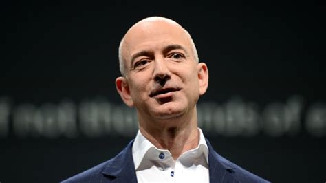 Trump Mocks Amazons Bezos As ‘jeff Bozo