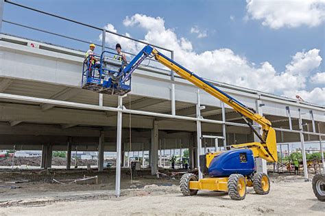 360 Crane Hoist Concrete Bucket Stock Photos Pictures And Royalty Free