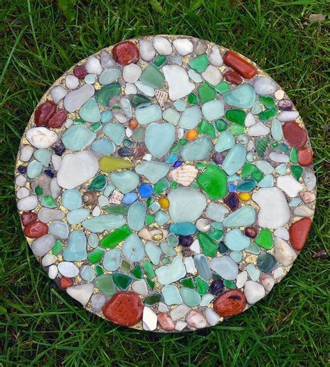 Diy Ideas To Decorate Your Home With Rocks And Minerals Homemade Stepping Stones Sea Glass