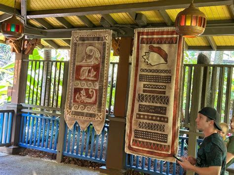 Photos Video Moana Meet And Greet Debuts At Disneys Animal Kingdom