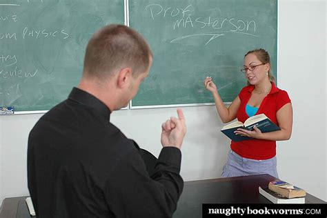 Kaylee Love Cox Fucking In The Classroom With Her Big Ass