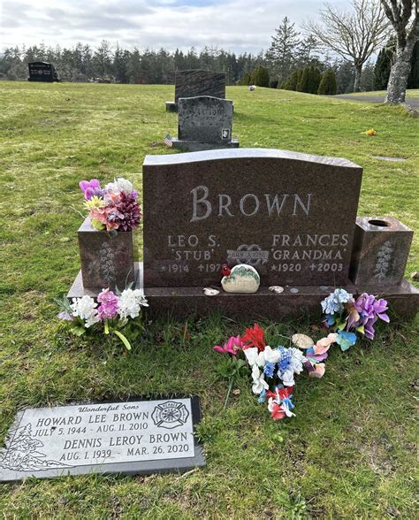 Leo Sylvester “Stub” Brown (1914-1979) - Find a Grave Memorial