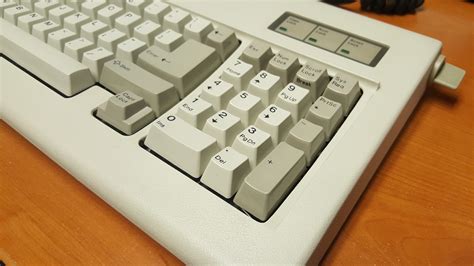 Original IBM PC AT Keyboard, Thoroughly Cleaned, original unmodified ...