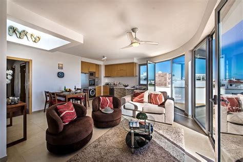 Awesome Vista Mar Apartment Sea View Rooftop Swimming Pool