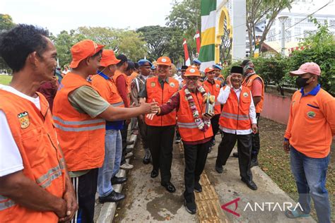 Banda Aceh Beri Bonus Rp889 Juta Ke Tim Kebersihan Atas Adipura KLHK