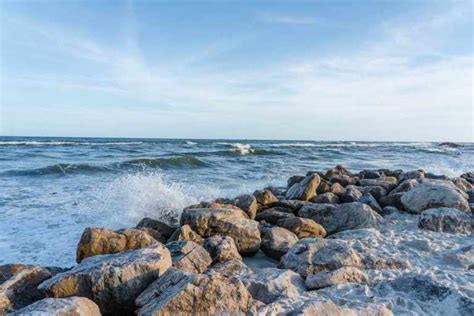 13 Clear Water Beaches in Alabama