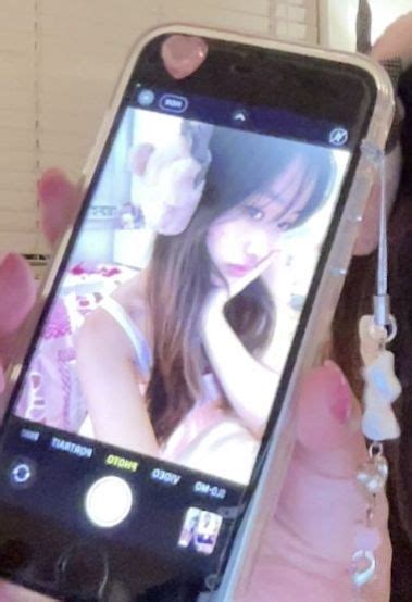 Pic Pose, Picture Poses, Photo Poses, Cute Poses For Pictures, Cute ...