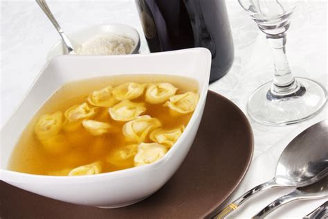 Recette Bouillon De Ravioles Et C Pes Marie Claire