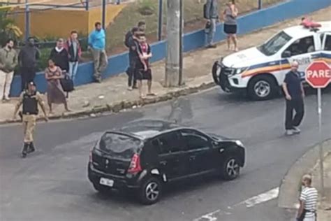 Homem Morto A Tiros Em Frente A Escola De Belo Horizonte Veja V Deo