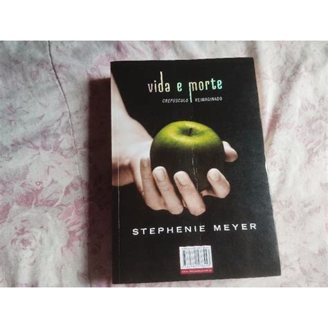 Livro Crepúsculo Vida e morte Shopee Brasil