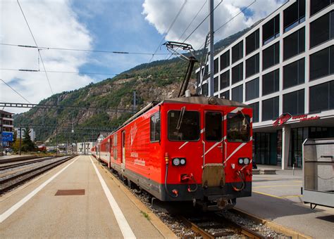 Der ex FO heutige MGB Gepäcktriebwagen Deh 4 4 II 92 Realp hat