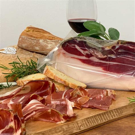 Prosciutto Di Cinta Senese Dop