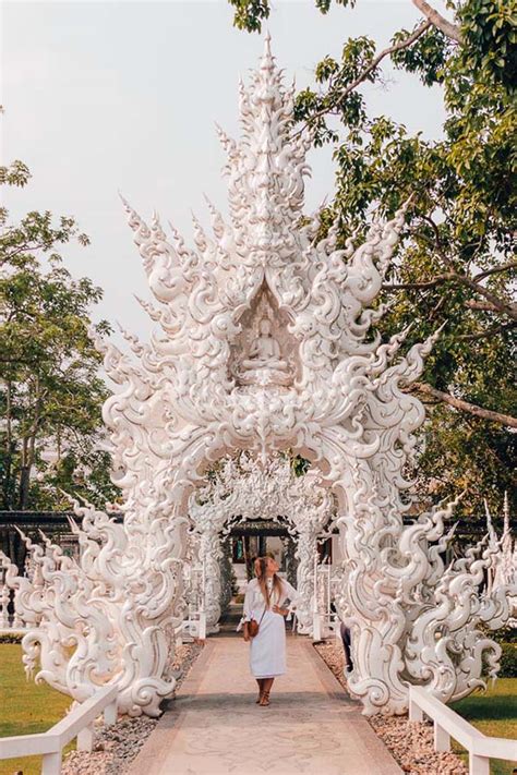 Wat Rong Khun The White Temple In Chiang Rai Dear Travallure