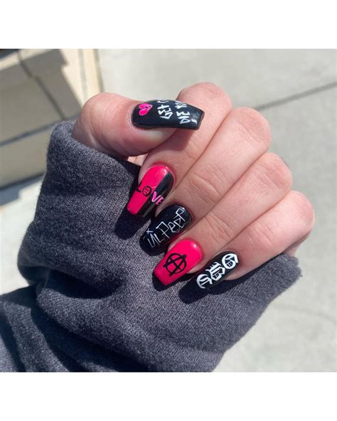 Had My Nail Artist Give Me A Peep Inspired Set R Lilpeep