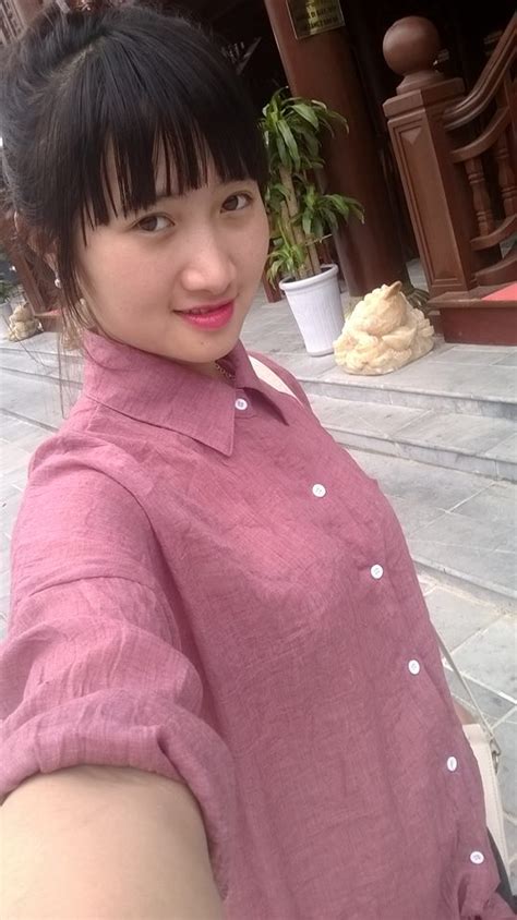 Chân dung hot girl dân tộc gây xôn xao dân mạng