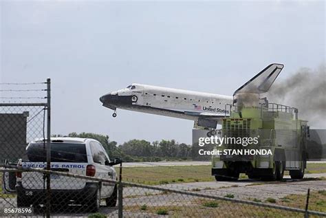 Us Space Shuttle Security Photos And Premium High Res Pictures Getty