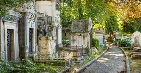 Cementerio De P Re Lachaise Tour A Pie Getyourguide