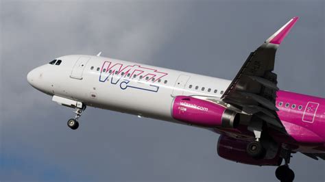 Koronawirus Wizz Air Zawiesza Loty Jak Dosta Zwrot Pieni Dzy