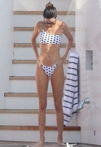 Kendall Jenner Shows Her Butthole While In A Bikini