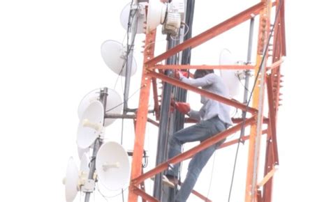 Police Arrest Man Who Climbed Mast In Abuja To Protest Economic