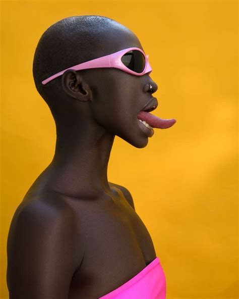 Picture of Mitchella Kat