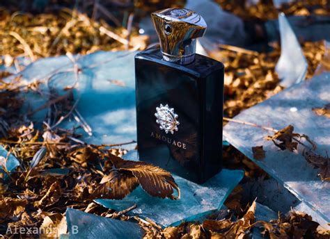 Memoir Man Amouage ماء كولونيا a fragrance للرجال 2010