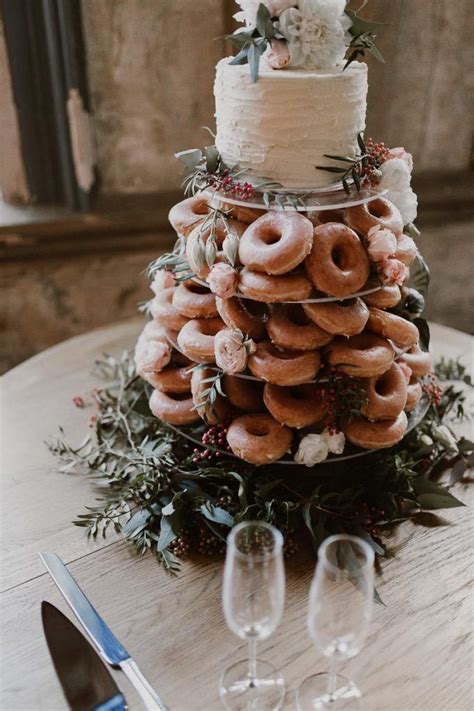 Cute Doughnut Wedding Cake Ideas Wedding Donuts Winter Wedding Cake