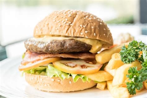 Premium Photo | Beef hamburger