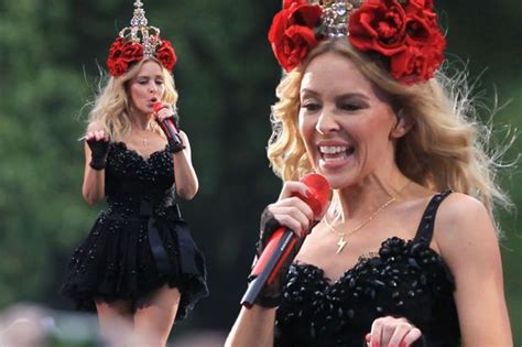 Kylie Minogue Dons Impressive Headpiece And Minidress For Hyde Park