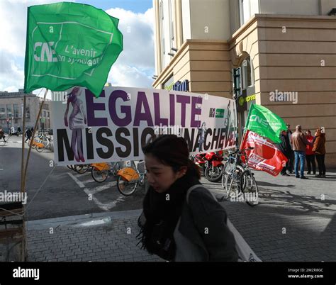 La Ilustraci N Muestra Una Huelga De Mujeres En Las Calles De Bruselas