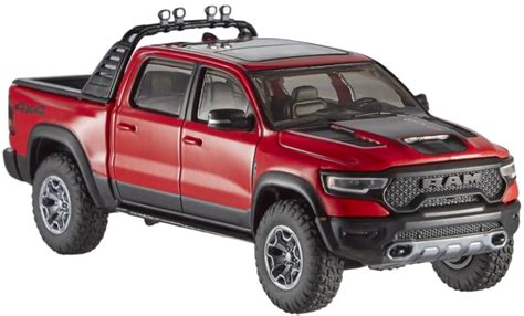 Masinuta Metalica RAM 4x4 Hot Wheels Premium Real Riders Scara 1 43 Cel Ro