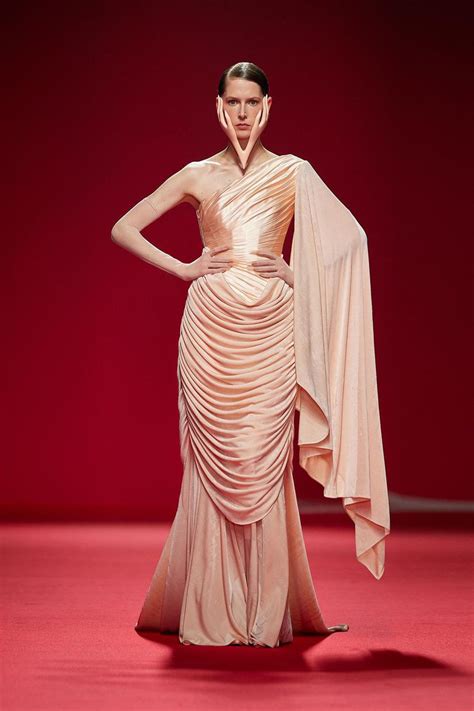 Robert Wun Haute Couture Spring 2024 Show Robert Wun