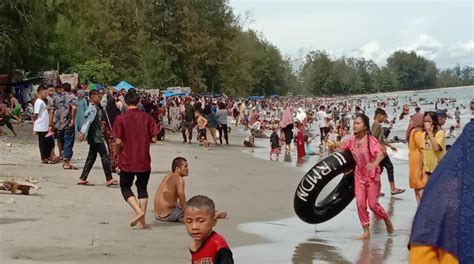 Libur Iduladha Destinasi Wisata Di Aceh Disesaki Pengunjung