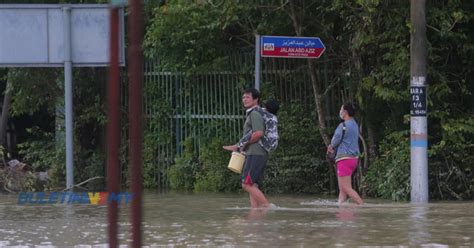 Mangsa Banjir Di Johor Bertambah 10 Orang BULETIN TV3 Malaysia