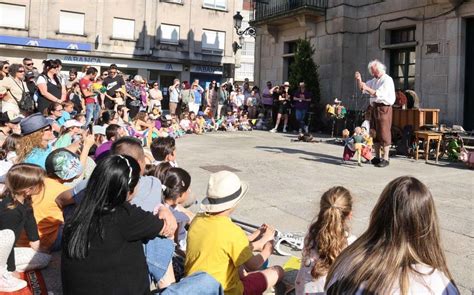 Los títeres llenan las calles de Redondela Faro de Vigo