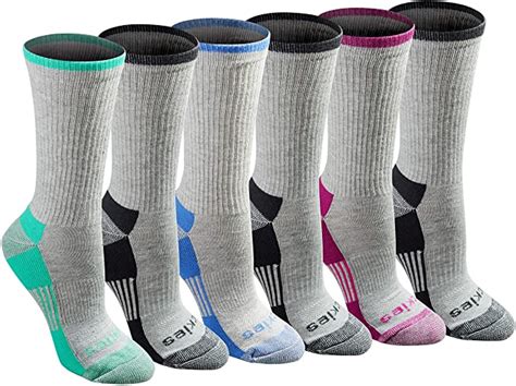 17 Best Hiking Socks For Women Who Love Trekking