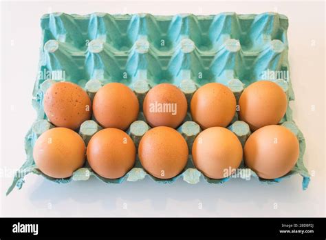 Fresh Brown Chicken Eggs In A Green Box Stock Photo Alamy