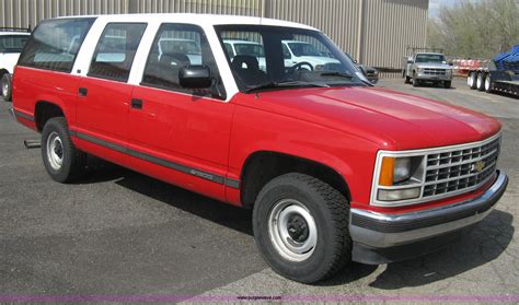 1992 Chevrolet Suburban 1500 Suv In Hutchinson Ks Item E3479 Sold Purple Wave